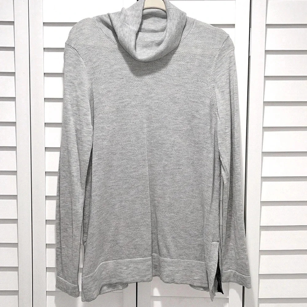 Wool blend turtleneck Joules knitwear size 10 neutral textured side slits 2018